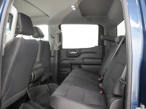 Used 2019 GMC Sierra 1500 4x4 Crew Cab w/ Convenience Package image 15