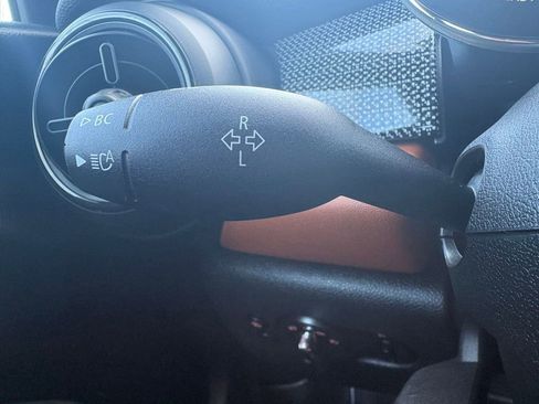 Used 2023 MINI Cooper S image 19