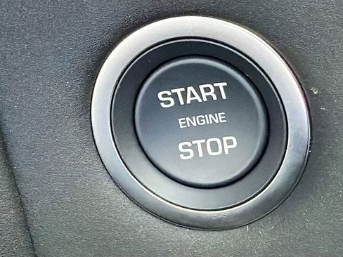 New 2026 Land Rover Range Rover Velar Dynamic SE image 37