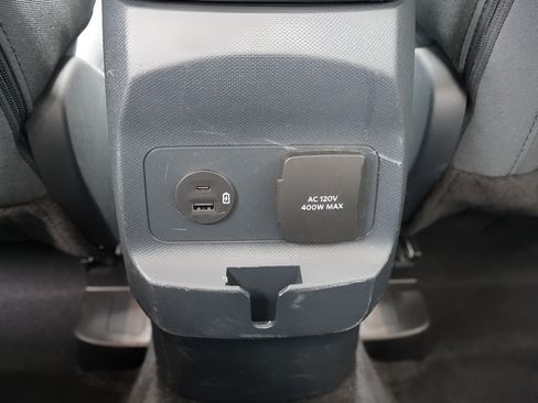 Used 2023 Ford Maverick XLT w/ XLT Luxury Package FWD image 17