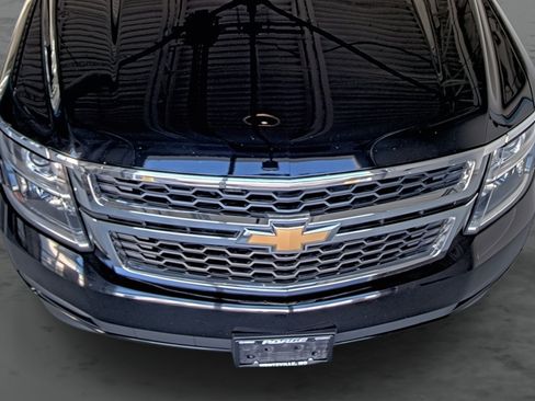Used 2019 Chevrolet Tahoe LS AWD/4WD image 18