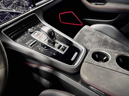 Used 2022 Porsche Panamera GTS AWD/4WD image 19