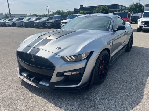 Used 2022 Ford Mustang Shelby GT500 w/ Technology Package RWD image 1