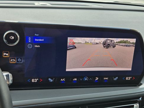 Used 2026 Chevrolet Traverse LT FWD image 27