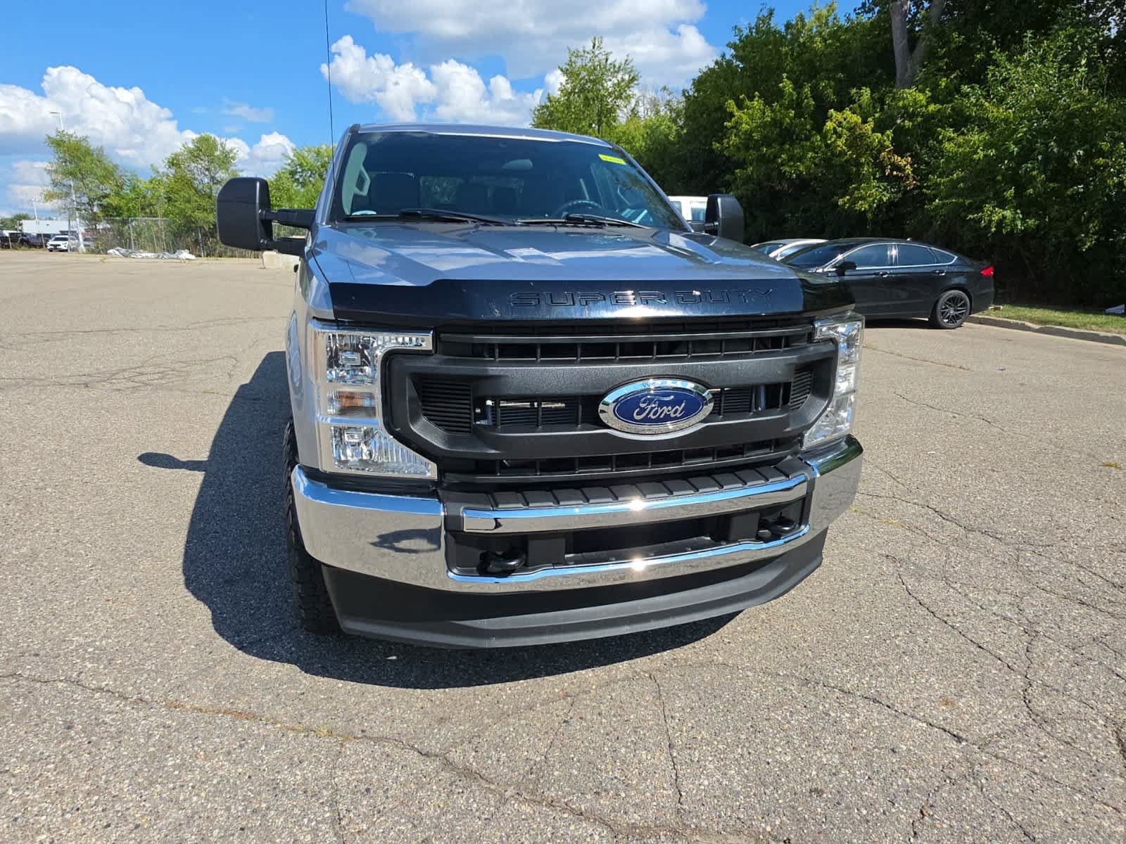 Used 2021 Ford F250 XL AWD/4WD image 4
