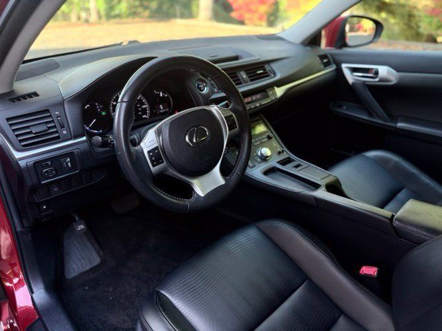 Used 2012 Lexus CT 200h Premium FWD image 9