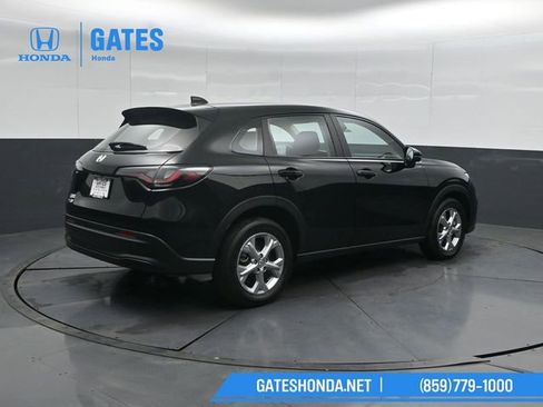 Certified 2025 Honda HR-V LX image 2