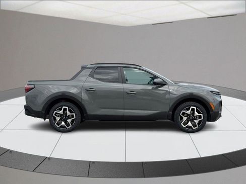 Used 2023 Hyundai Santa Cruz Limited AWD/4WD image 2