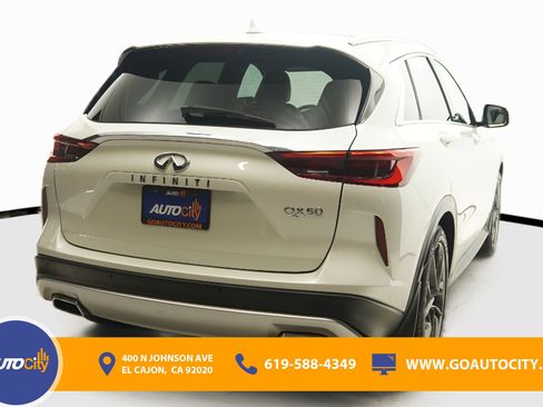 Used 2019 INFINITI QX50 Essential w/ Sensory Package FWD image 10