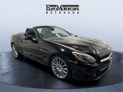 Used 2020 Mercedes-Benz SLC 300 image 7