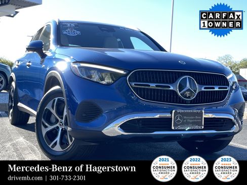 Certified 2025 Mercedes-Benz GLC 350e Blue image 1