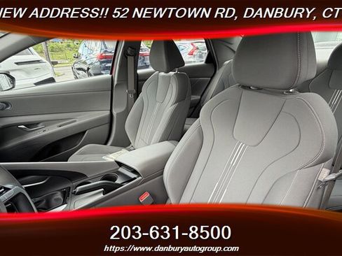 Used 2023 Hyundai Elantra SEL w/ Cargo Package FWD image 11