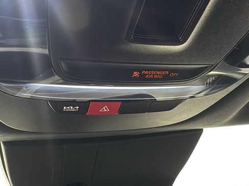 Used 2025 Kia Sportage X-Line w/ Premium Package image 31
