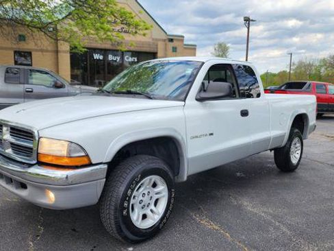 Used 2001 Dodge Dakota 4x4 Club Cab image 1