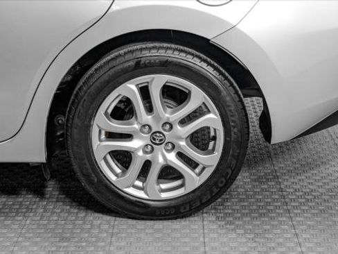 Used 2018 Toyota Yaris iA FWD image 35