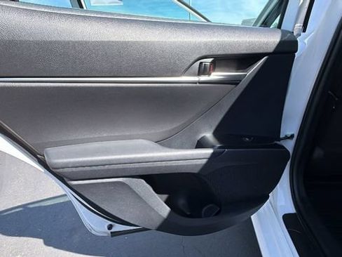 Used 2019 Toyota Camry LE FWD image 14