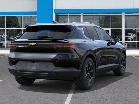 New 2026 Chevrolet Equinox EV LT AWD/4WD image 6
