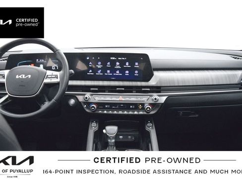 Used 2024 Kia Telluride EX w/ EX Captain's Chair Package image 18