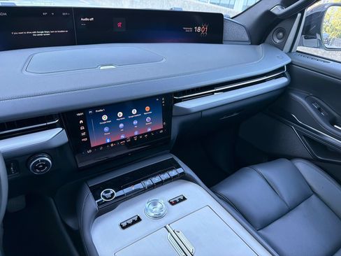 New 2026 Lincoln Navigator L Reserve w/ Jet Appearance Package AWD/4WD image 26