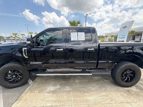 Used 2021 Ford F250 Lariat w/ Chrome Package AWD/4WD image 3