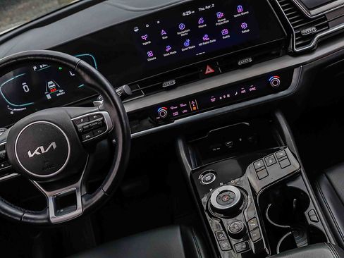 Certified 2023 Kia Sportage EX image 19