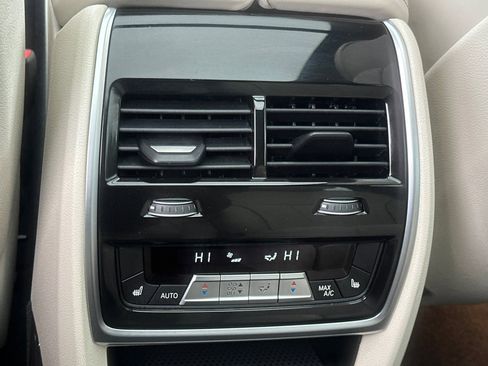 Certified 2025 BMW X7 M60i w/ Climate Comfort Package image 16