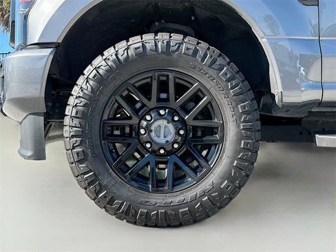 Used 2021 Ford F250 Lariat image 28