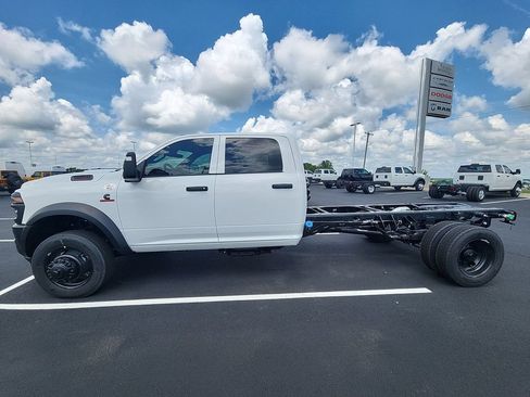 New 2026 RAM 5500 Tradesman AWD/4WD image 5