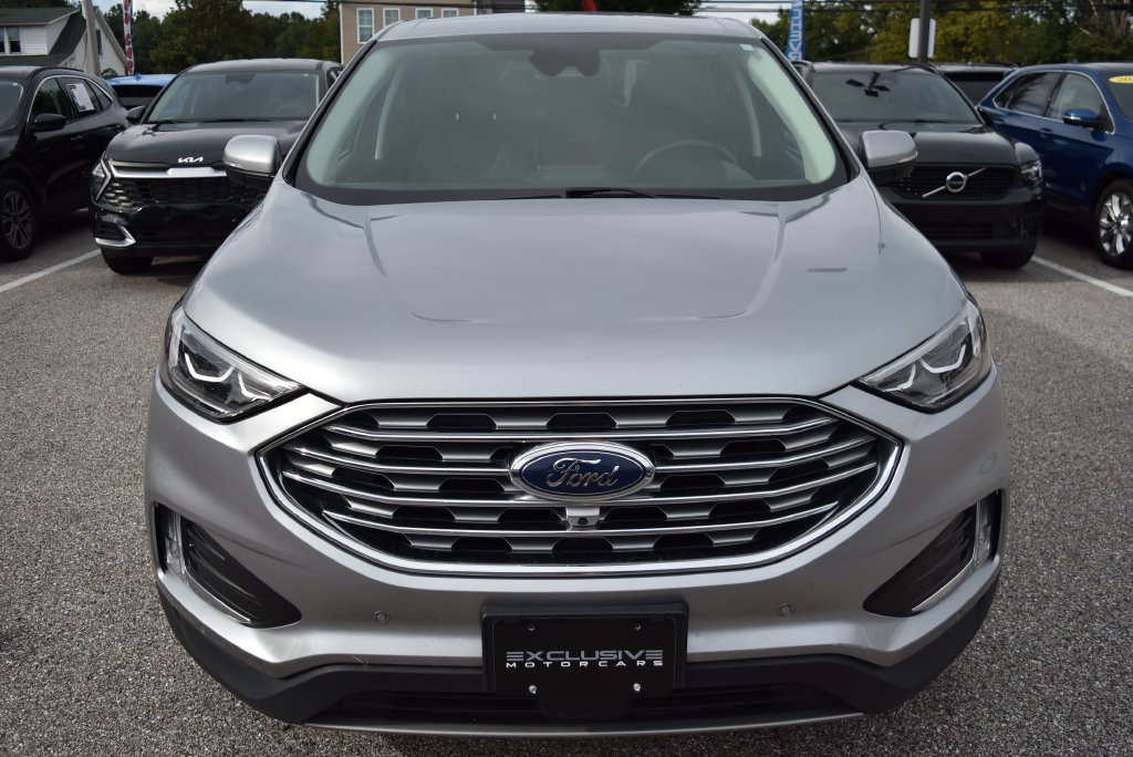 Used 2022 Ford Edge Titanium w/ Equipment Group 301A AWD/4WD image 3