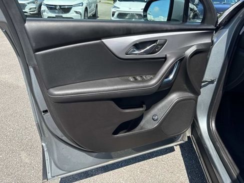Used 2024 Chevrolet Blazer LT FWD image 25