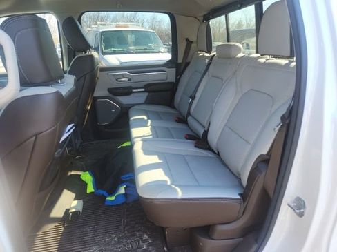 Used 2025 RAM 1500 Laramie image 12