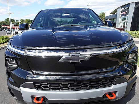 New 2026 Chevrolet Silverado EV Trail Boss w/ Plus Package AWD/4WD image 6
