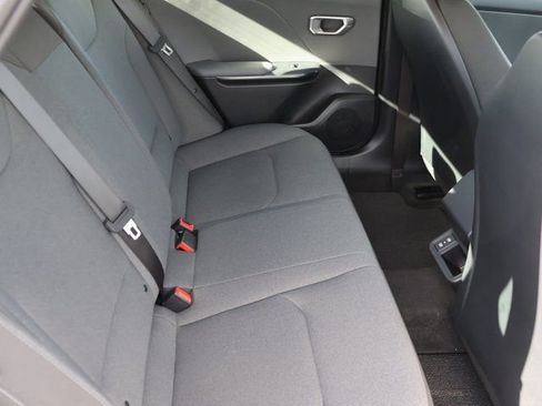 New 2025 Kia K4 LXS image 14