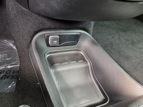 New 2026 Chrysler Voyager LX image 20