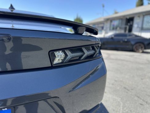 Used 2018 Chevrolet Camaro SS RWD image 18
