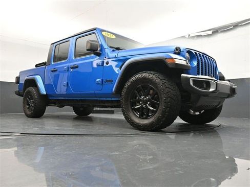 Used 2023 Jeep Gladiator Sport image 30