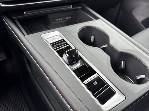 New 2026 Volkswagen Atlas SE image 16