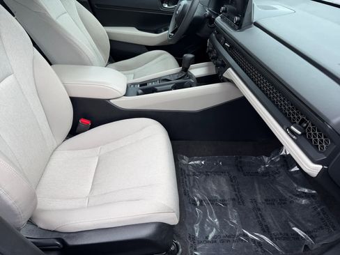 Used 2024 Honda Accord EX image 20
