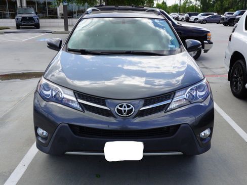 Used 2013 Toyota RAV4 XLE image 2