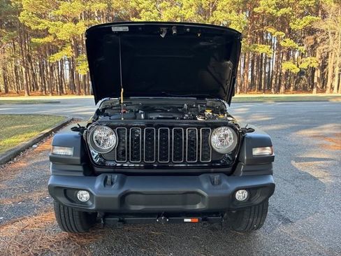 Used 2024 Jeep Wrangler Sport S image 21
