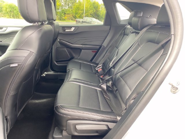 Used 2025 Ford Escape Platinum AWD/4WD image 19