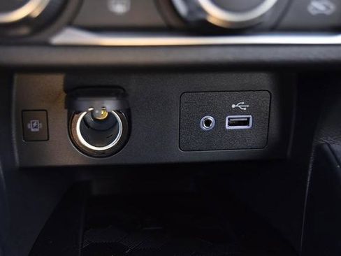 New 2025 Nissan Versa SV image 15