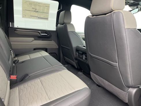 New 2026 Chevrolet Silverado 2500 ZR2 image 19