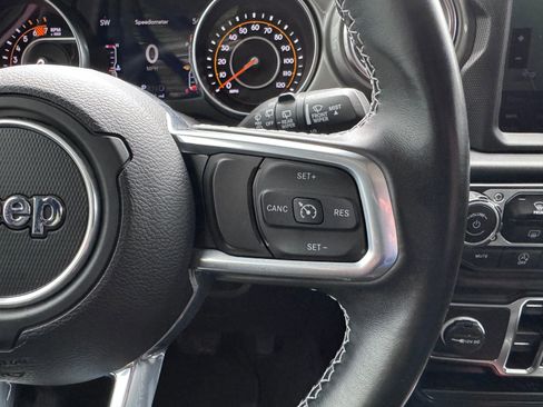 Used 2021 Jeep Wrangler Unlimited Sahara w/ Uconnect 4C Nav & Sound Group image 20