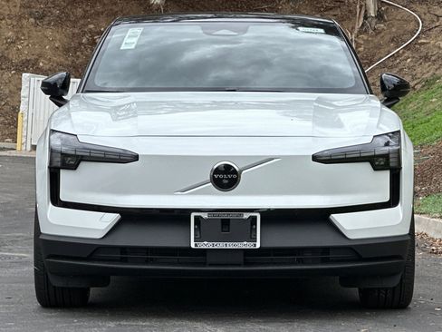 New 2026 Volvo EX30 Ultra image 3