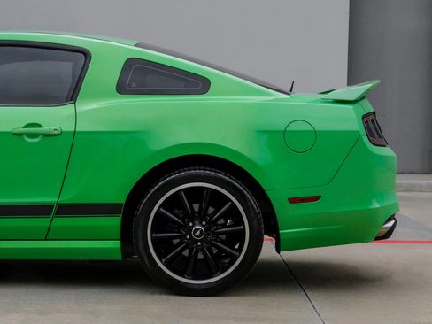 Used 2013 Ford Mustang Boss 302 w/ Boss 302 Accessory Pkg image 16