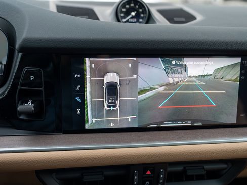 New 2026 Porsche Cayenne S image 19