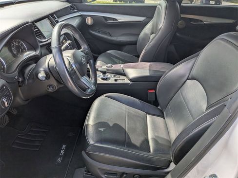 Used 2022 INFINITI QX50 Sensory w/ Cargo Package image 10