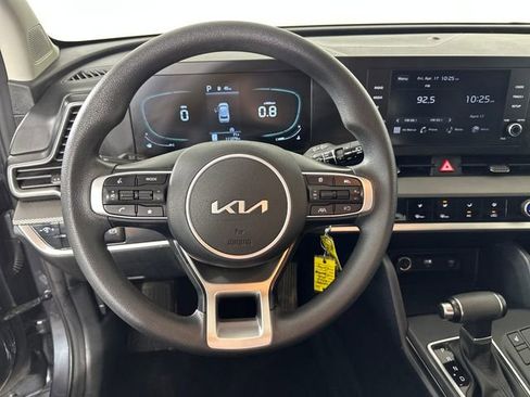 Used 2023 Kia Sportage LX image 14