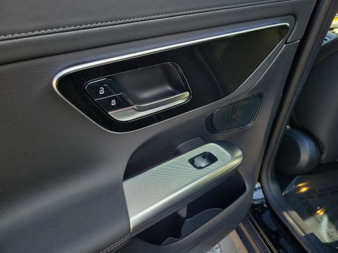 New 2026 Mercedes-Benz GLC 350e 4MATIC image 8